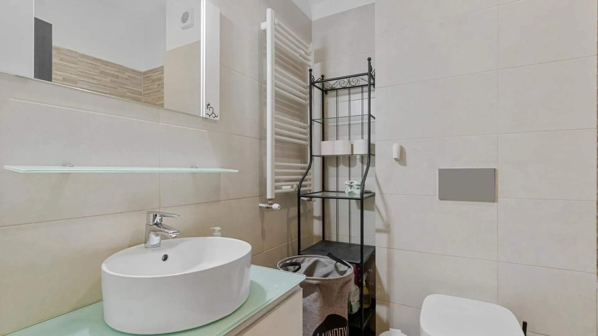 Elegant Apartament Uverturii Βουκουρέστι Ρουμανία