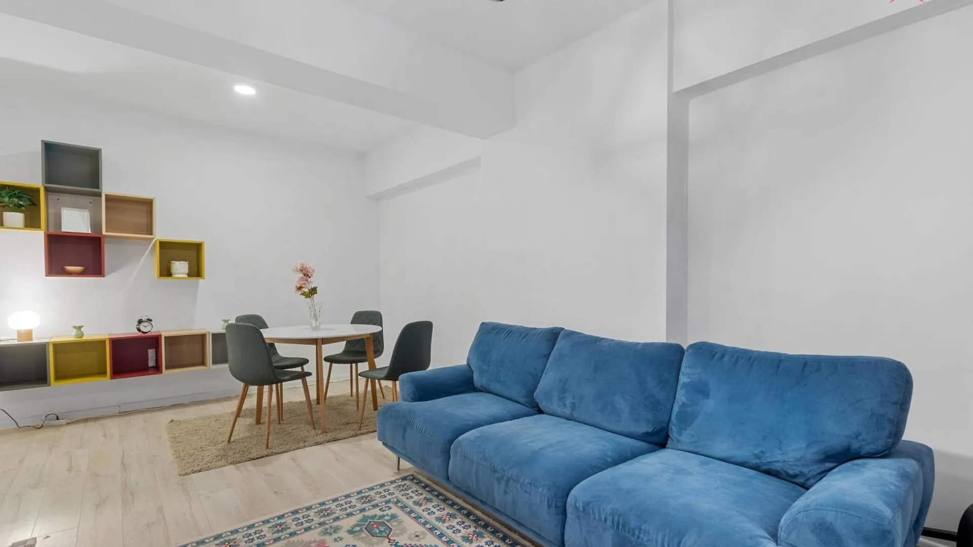 Elegant Apartament Uverturii Βουκουρέστι